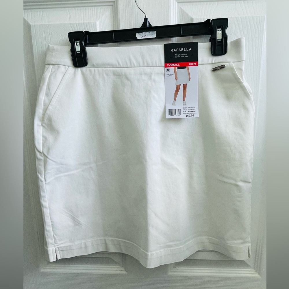 NWT Rafaella XS Skort